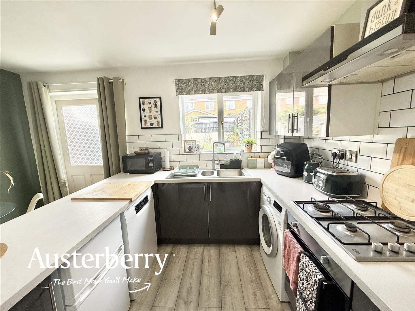 2 bed property in Kendrick Street, Stoke-On-Trent